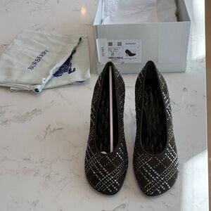 Burberry Women's olive Studded Heels.authentic